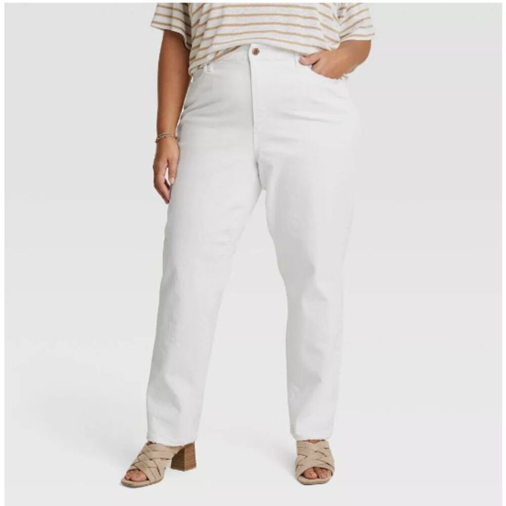 Universal Thread Women's Straight Leg Jeans - White